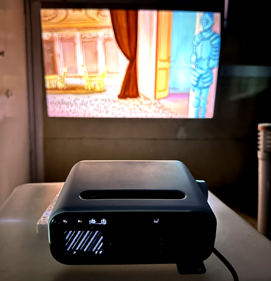 Portable Full HD Multimedia Mini Projector - mini projector reviews - outdoor movie projectors - small portable projectors - 7
