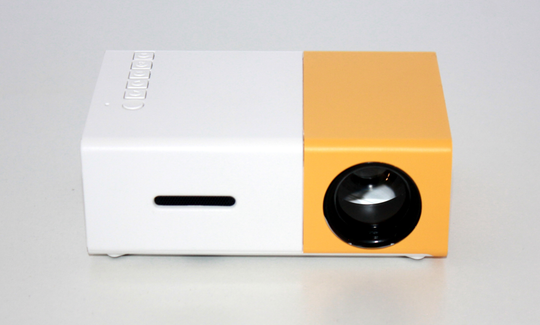 HD Pocket Projector - Goes anywhere - media player and battery onboard - 7