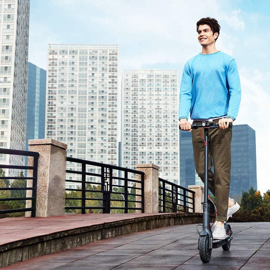 Foldable Electric Scooter Commuter Pro 600W (up to 35 km/h)
